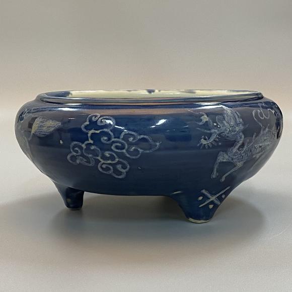 明万历霁蓝釉沥白麒麟纹大钵式炉