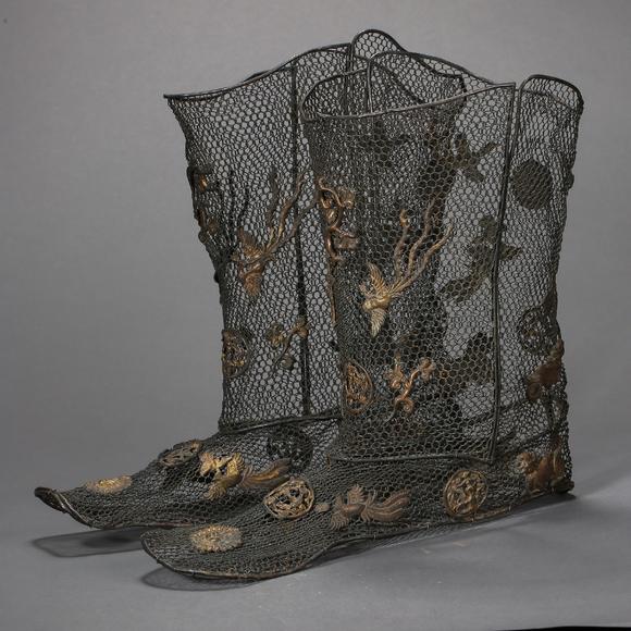 中国辽代银局部鎏金凤衣 liao dynasty, a set of chinese silver