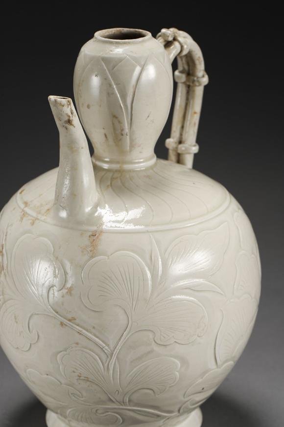 中国北宋定窑葫芦瓶northernsongdynastydingkilngourdbottle