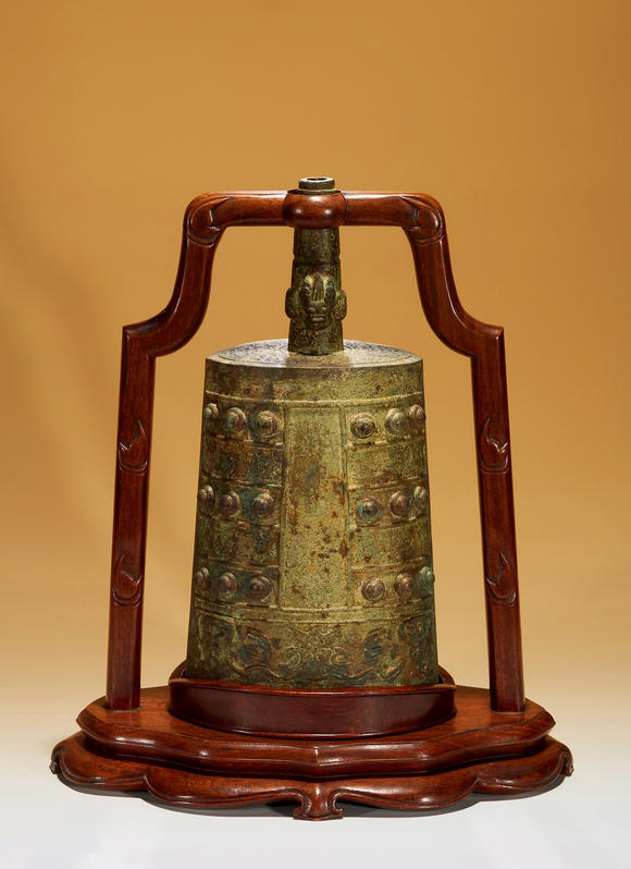 明铜编钟(带座)