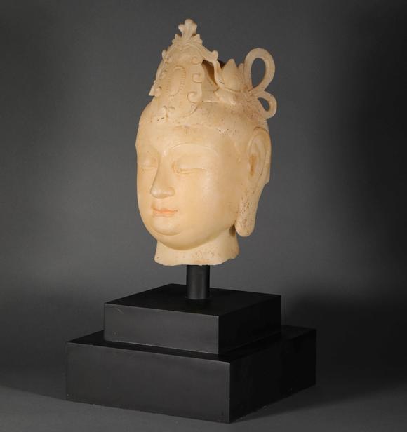 white jade buddha head statue from tang 唐代汉白玉佛头