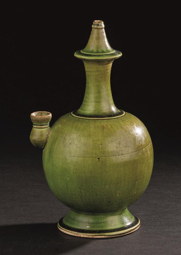 绿釉净瓶